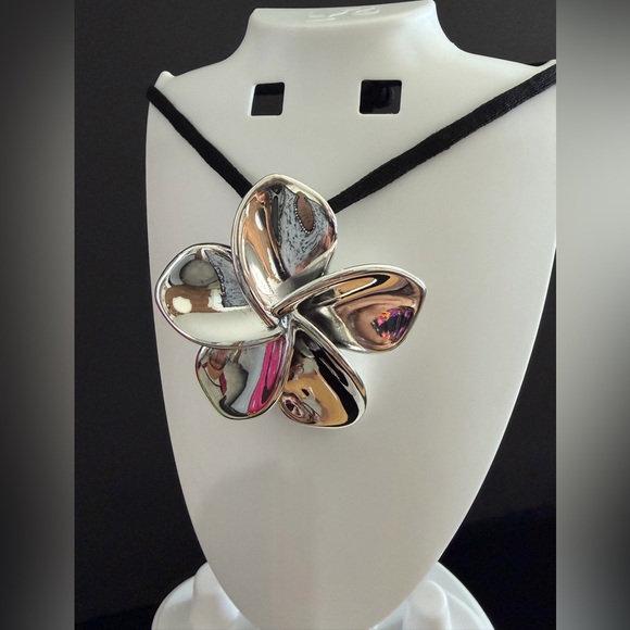 Taxco Jewelry - Huge Taxco Sterling Silver 925 Flower Pendant (only)
